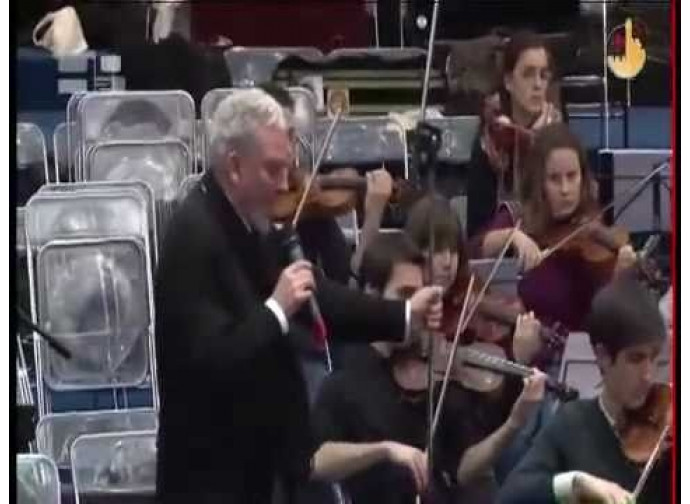Kiko Arguello e orchestra